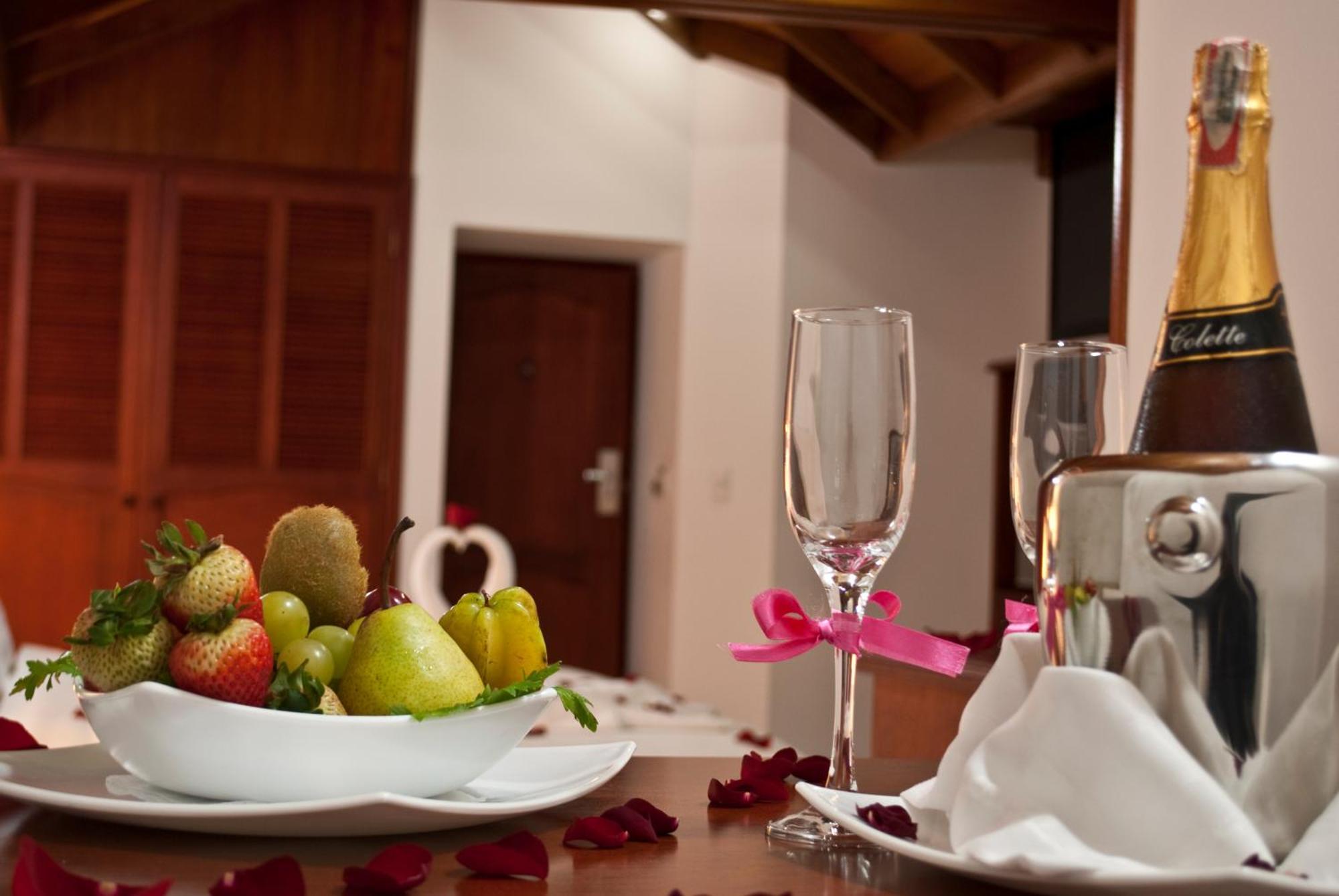 Blu Inn Hotel Bogota Luaran gambar